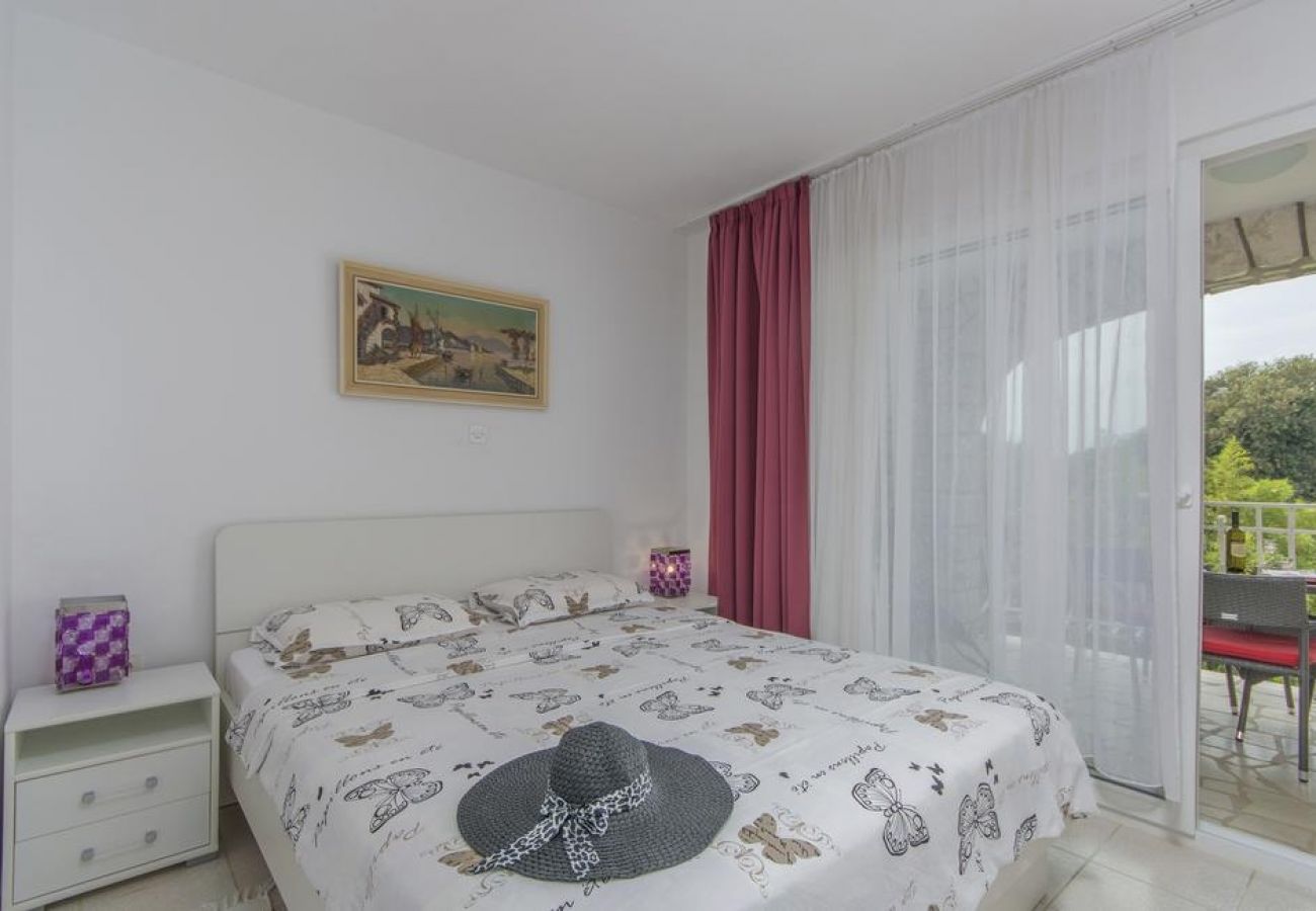 Studio in Rovinj - Studio apartment in Rovinj with Terrace, Air condition, WIFI, Washing machine (4686-5)