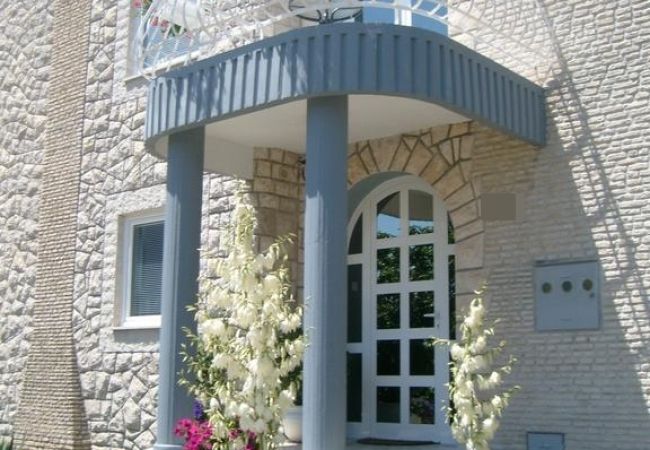 Studio in Rovinj - Studio apartment in Rovinj with Seaview, Terrace, Air condition, WIFI (4686-6) Studio in Rovinj - Studio apartment in Rovinj with Seaview, Terrace, Air condition, WIFI (4686-6)