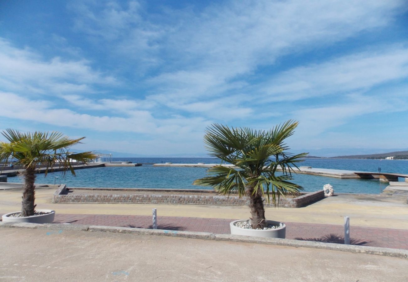 Apartment in Malinska - Apartment in Malinska with Seaview, Terrace, Air condition, WIFI (4690-3)
