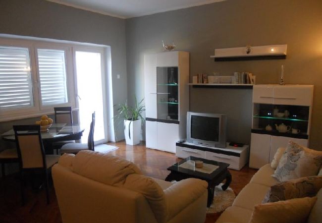 Apartment in Korcula - Apartment in Korčula with Seaview, Terrace, Air condition, WIFI (4695-1) Apartment in Korcula - Apartment in Korčula with Seaview, Terrace, Air condition, WIFI (4695-1)