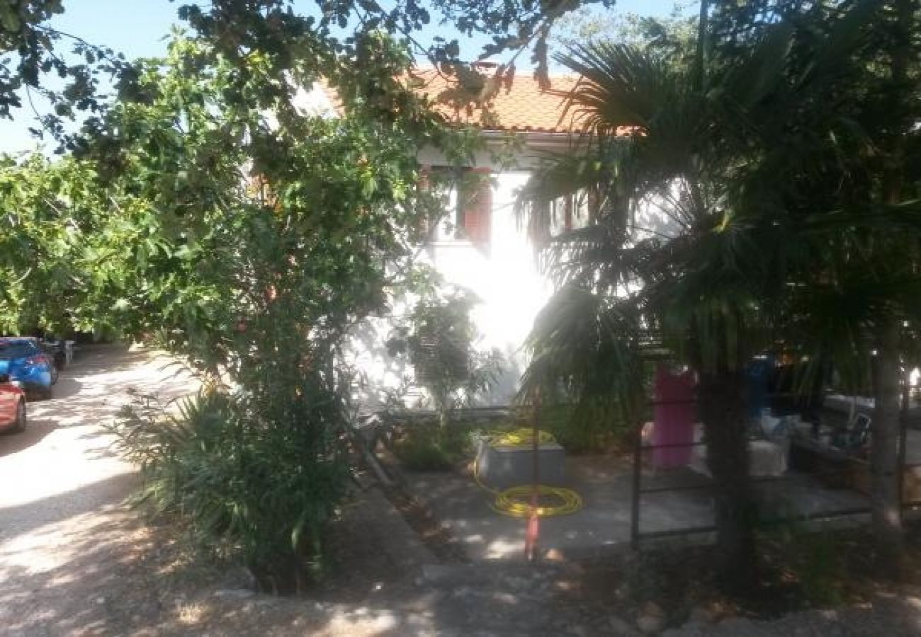 Apartment in Malinska - Apartment in Malinska with Terrace, Air condition, WIFI, Washing machine (4693-1)