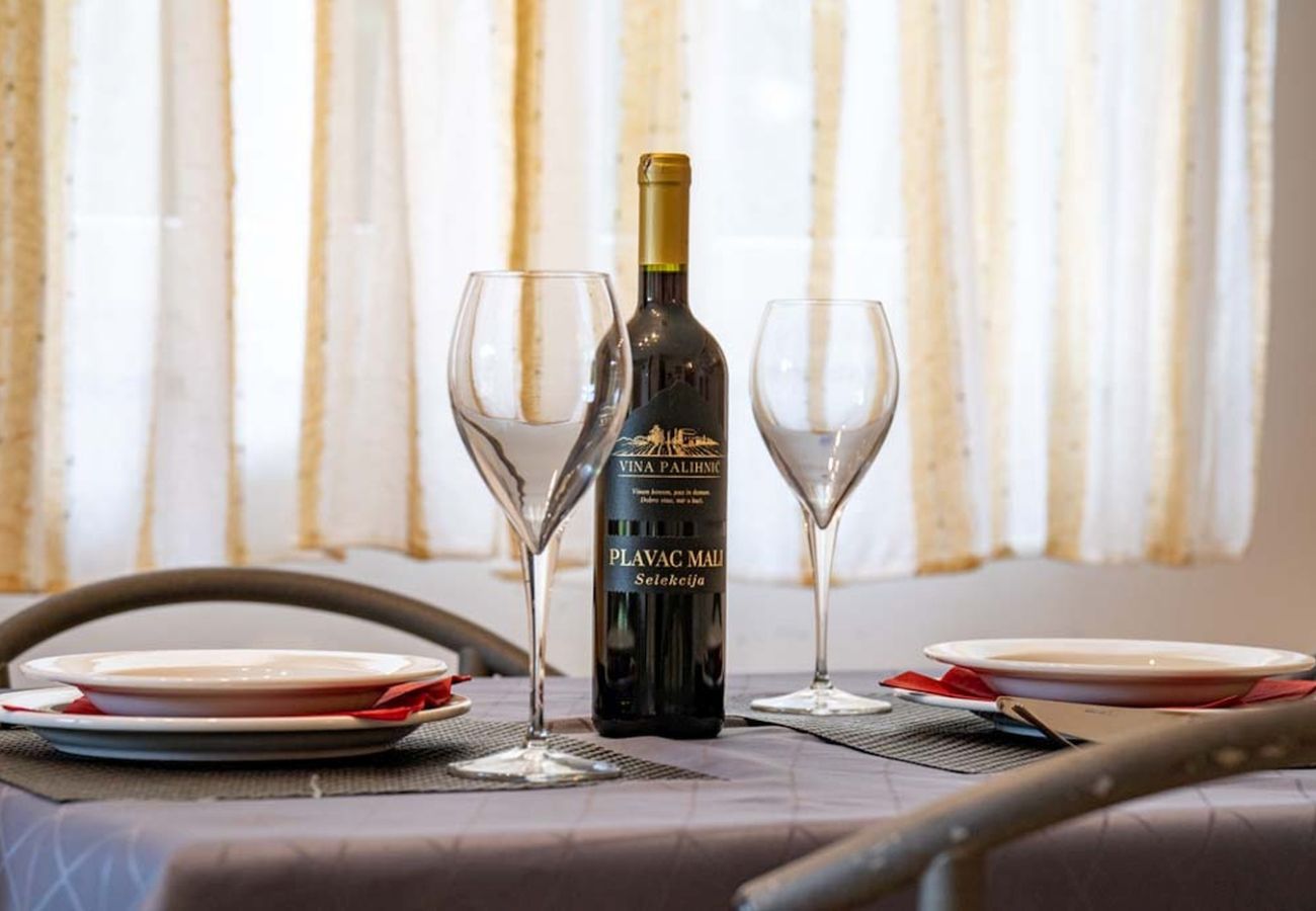 Apartment in Lopar - Apartment in Lopar with Balcony, Air condition, WIFI (4738-1)