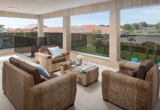 House in Vir - Holiday Home in Vir with Terrace, Air condition, WIFI, Washing machine (4740-1) House in Vir - Holiday Home in Vir with Terrace, Air condition, WIFI, Washing machine (4740-1)