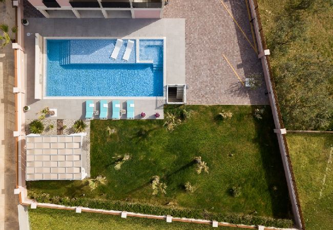 House in Vir - Holiday Home in Vir with Terrace, Air condition, WIFI, Washing machine (4740-1) House in Vir - Holiday Home in Vir with Terrace, Air condition, WIFI, Washing machine (4740-1)