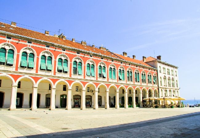 Apartment in Split - Apartment in Split with Seaview, Terrace, Air condition, WIFI (4749-1) Apartment in Split - Apartment in Split with Seaview, Terrace, Air condition, WIFI (4749-1)