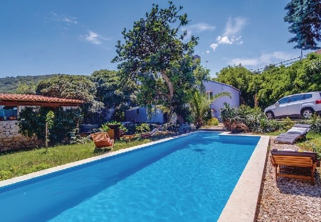 House in Mali Lošinj - Holiday Home in Mali Lošinj with Terrace, Air condition, WIFI, Washing machine (4780-1) House in Mali Lošinj - Holiday Home in Mali Lošinj with Terrace, Air condition, WIFI, Washing machine (4780-1)