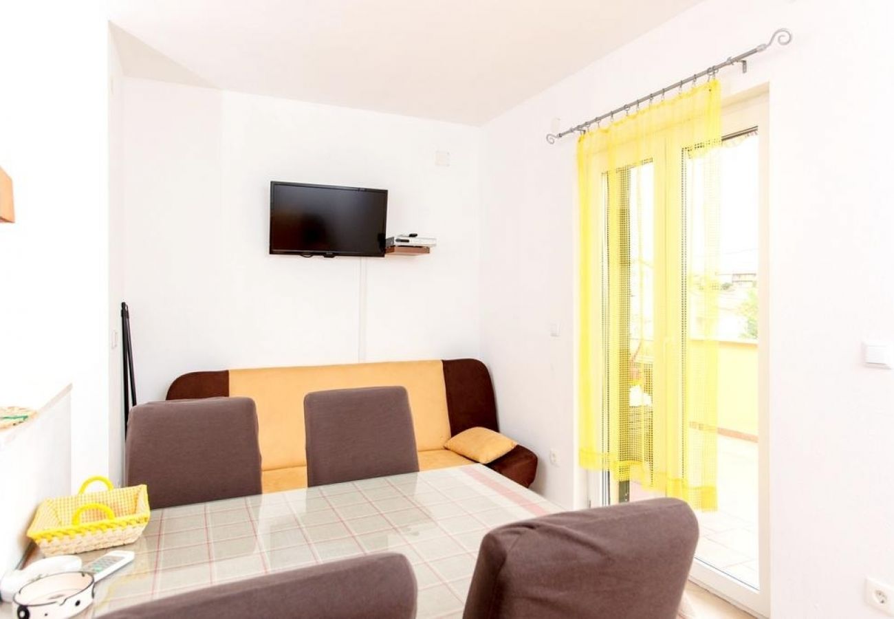 Apartment in Slatine - Apartment in Slatine with Seaview, Balcony, Air condition, WIFI (4784-1)