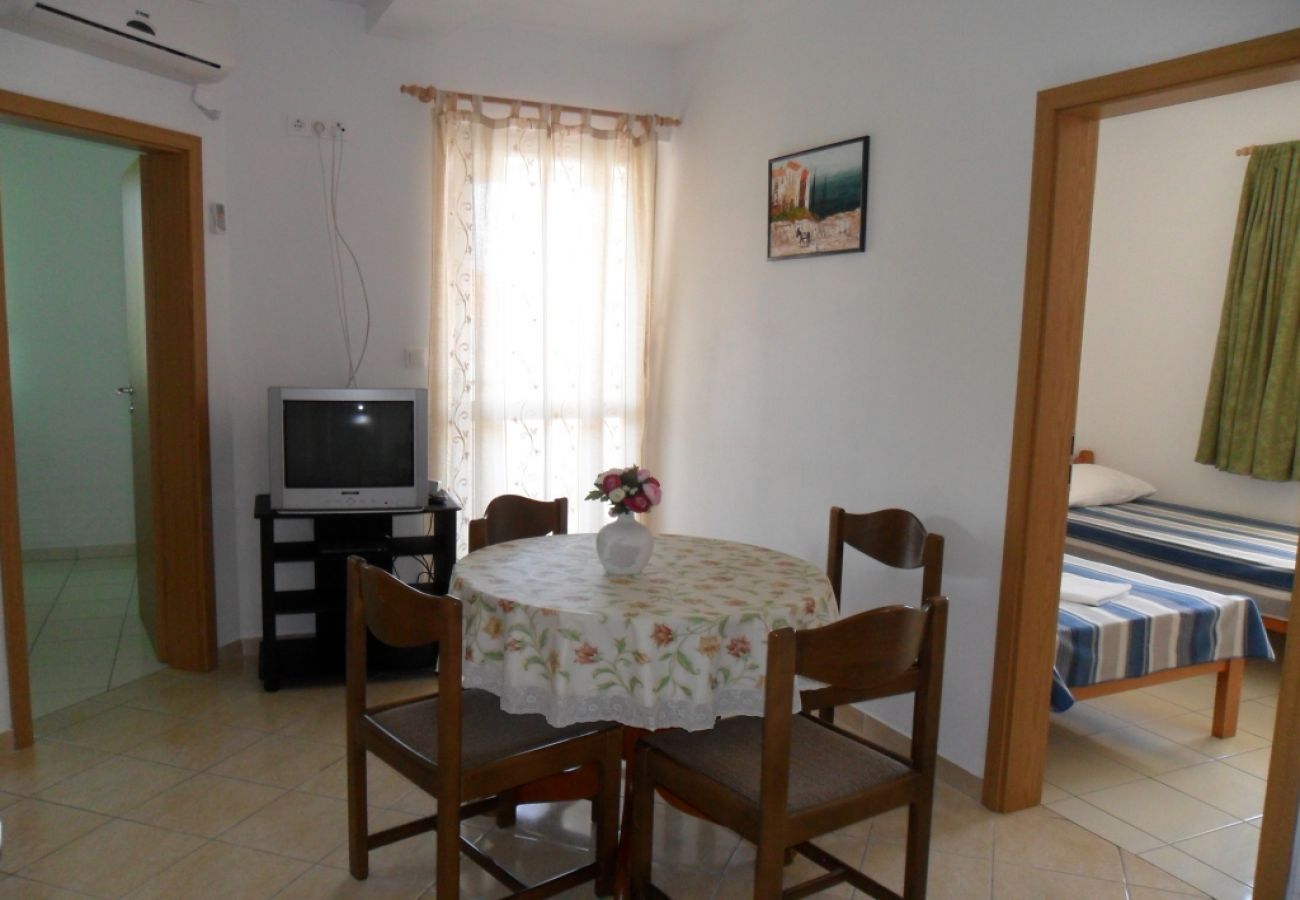 Apartment in Okrug Gornji - Apartment in Okrug Gornji with Seaview, Balcony, Air condition, WIFI (4790-3)