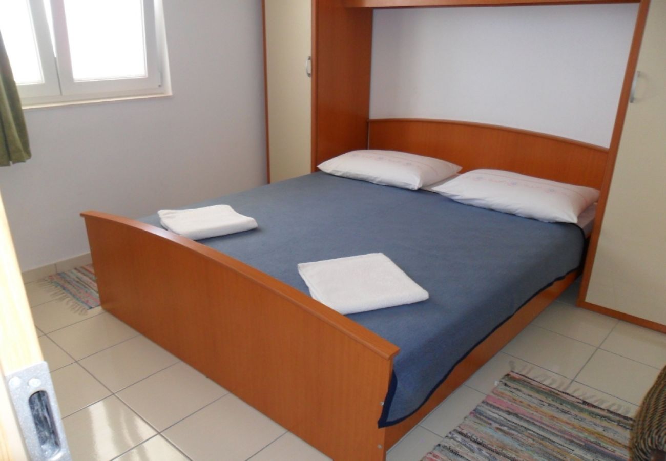 Apartment in Okrug Gornji - Apartment in Okrug Gornji with Seaview, Balcony, Air condition, WIFI (4790-4)