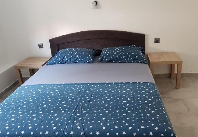 Apartment in Biograd na moru - Apartment in Biograd na Moru with Terrace, Air condition, WIFI (4805-1) Apartment in Biograd na moru - Apartment in Biograd na Moru with Terrace, Air condition, WIFI (4805-1)