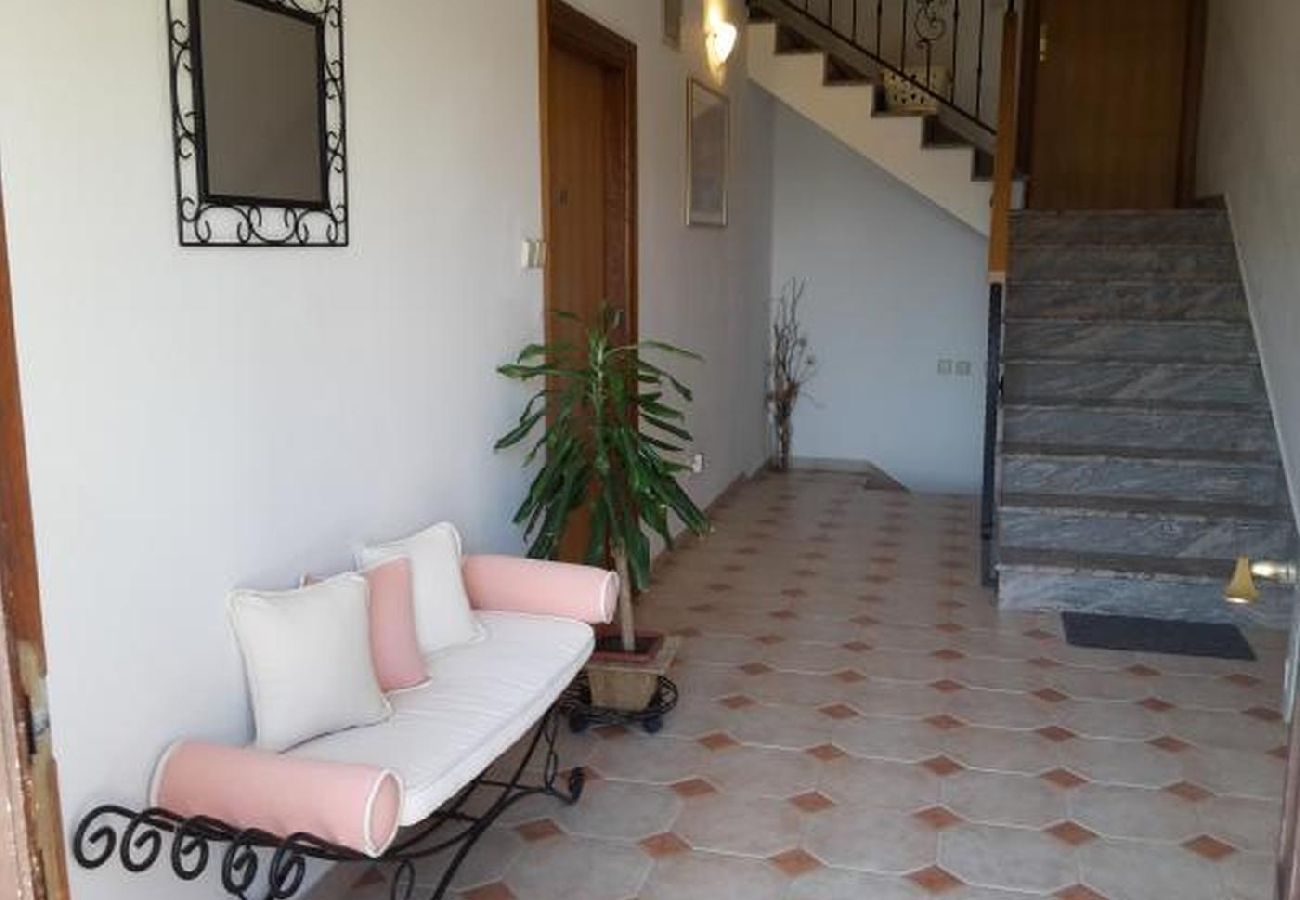 Apartment in Nin - Apartment in Zaton (Zadar) with Seaview, Balcony, Air condition, WIFI (4810-1)