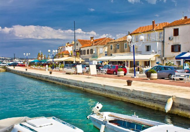 Studio in Biograd na moru - Studio apartment in Biograd na Moru with Seaview, Terrace, Air condition, WIFI (4805-5) Studio in Biograd na moru - Studio apartment in Biograd na Moru with Seaview, Terrace, Air condition, WIFI (4805-5)
