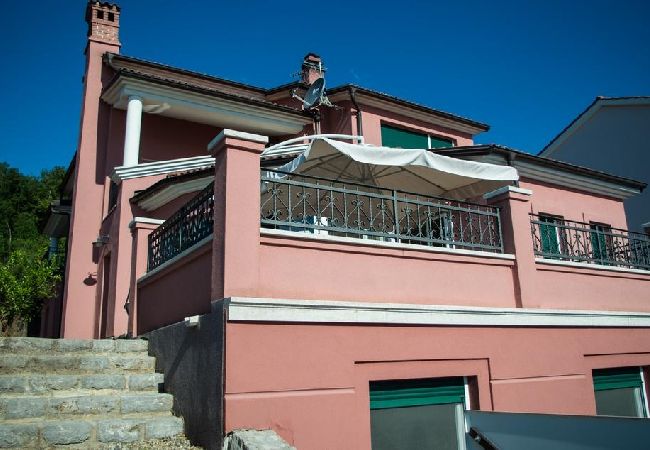 Apartment in Opatija - Apartment in Opatija with Seaview, Balcony, Air condition, WIFI (4812-2) Apartment in Opatija - Apartment in Opatija with Seaview, Balcony, Air condition, WIFI (4812-2)