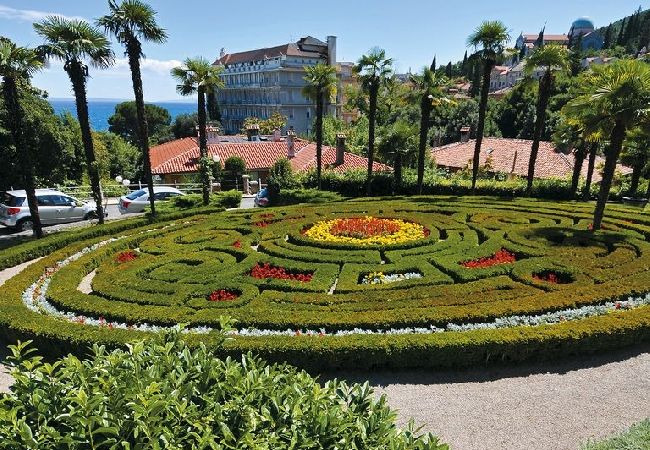 Apartment in Opatija - Apartment in Opatija with Seaview, Balcony, Air condition, WIFI (4812-2) Apartment in Opatija - Apartment in Opatija with Seaview, Balcony, Air condition, WIFI (4812-2)