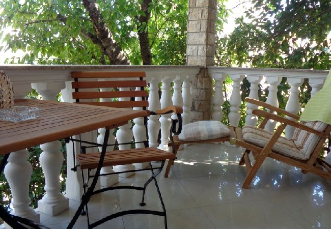 Studio in Biograd na moru - Studio apartment in Biograd na Moru with Balcony, Air condition, WIFI (4818-3) Studio in Biograd na moru - Studio apartment in Biograd na Moru with Balcony, Air condition, WIFI (4818-3)