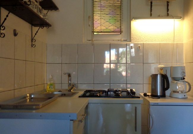 Studio in Biograd na moru - Studio apartment in Biograd na Moru with Balcony, Air condition, WIFI (4818-3) Studio in Biograd na moru - Studio apartment in Biograd na Moru with Balcony, Air condition, WIFI (4818-3)