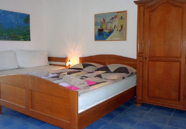 Studio in Biograd na moru - Studio apartment in Biograd na Moru with Balcony, Air condition, WIFI (4818-3) Studio in Biograd na moru - Studio apartment in Biograd na Moru with Balcony, Air condition, WIFI (4818-3)