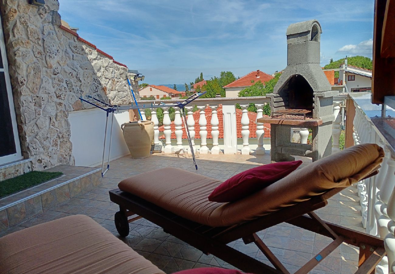 Studio in Biograd na moru - Studio apartment in Biograd na Moru with Seaview, Terrace, Air condition, WIFI (4818-5)