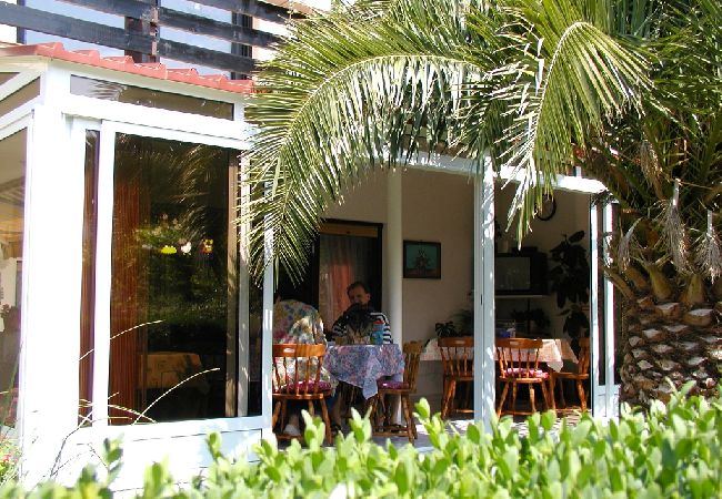 Rent by room in Vodice - Room in Vodice with Terrace, Air condition, WIFI (4826-2) Rent by room in Vodice - Room in Vodice with Terrace, Air condition, WIFI (4826-2)