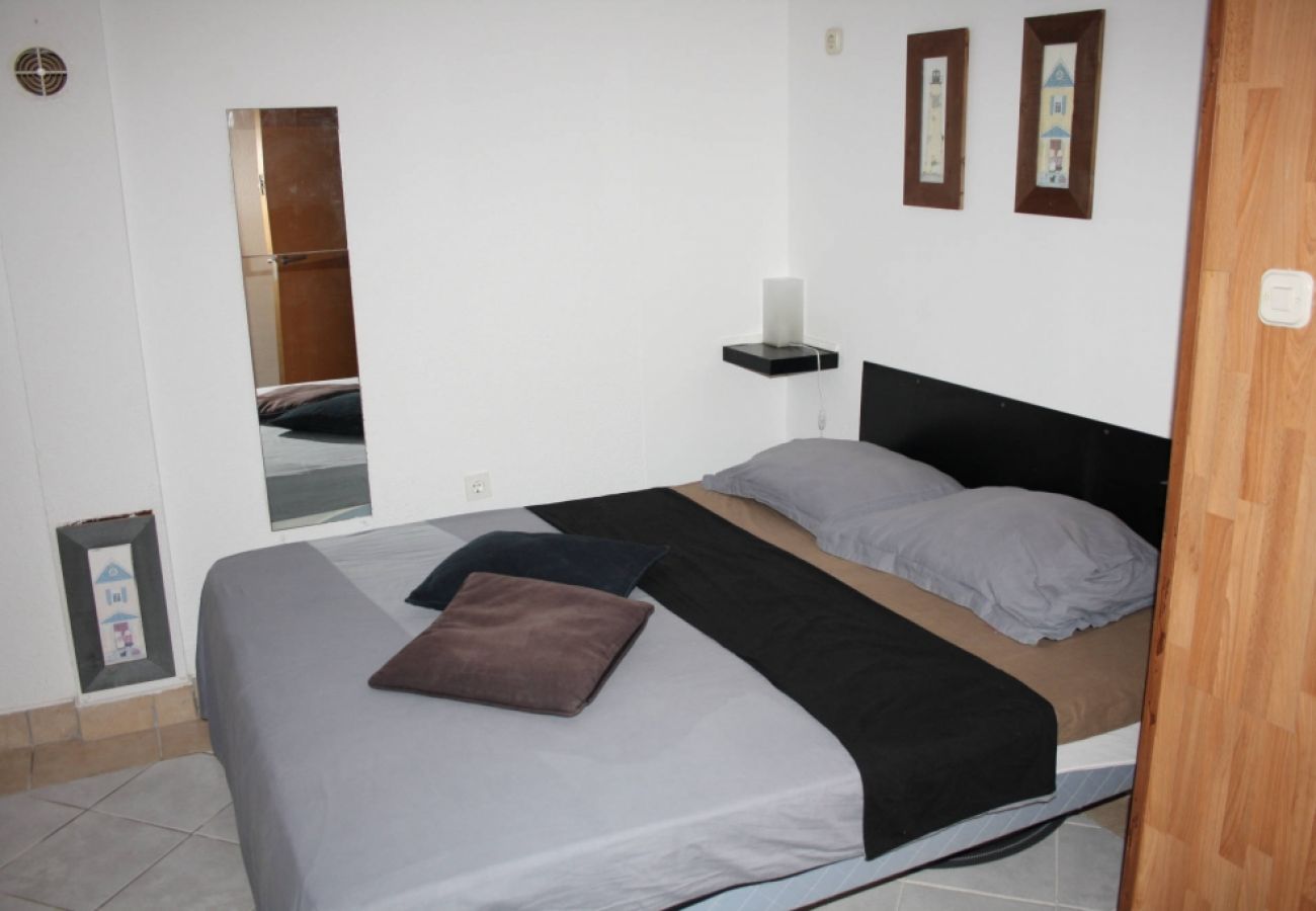 Studio in Vrsi - Studio apartment in Vrsi with Terrace, Air condition, WIFI (4824-1)