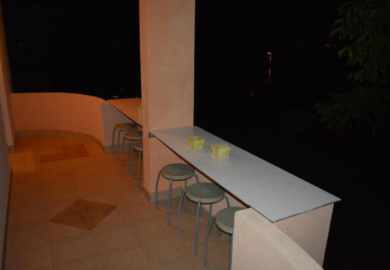 Apartment in Vrsi - Apartment in Vrsi with Balcony, Air condition, WIFI (4824-5)