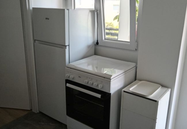 Apartment in Ždrelac - Apartment in Ždrelac with Balcony, Air condition, WIFI, Dishwasher (4834-3) Apartment in Ždrelac - Apartment in Ždrelac with Balcony, Air condition, WIFI, Dishwasher (4834-3)