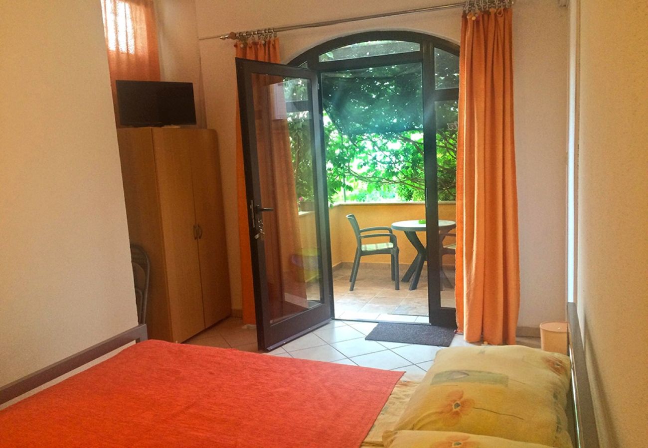 Studio in Lopar - Studio apartment in Lopar with Balcony, Air condition, WIFI (4842-5)