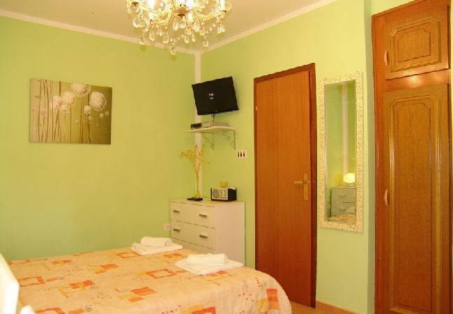 Studio in Baška - Studio apartment in Baška with Terrace, Air condition, WIFI (4863-5) Studio in Baška - Studio apartment in Baška with Terrace, Air condition, WIFI (4863-5)