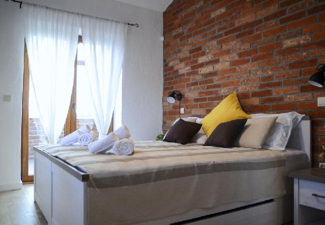 House in Svetvincenat - Holiday Home in Svetvinčenat with Terrace, Air condition, WIFI, Washing machine (4843-1) House in Svetvincenat - Holiday Home in Svetvinčenat with Terrace, Air condition, WIFI, Washing machine (4843-1)