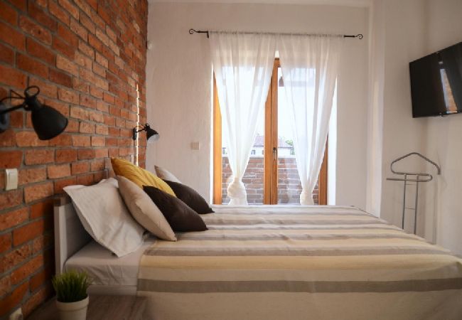 House in Svetvincenat - Holiday Home in Svetvinčenat with Terrace, Air condition, WIFI, Washing machine (4843-1) House in Svetvincenat - Holiday Home in Svetvinčenat with Terrace, Air condition, WIFI, Washing machine (4843-1)