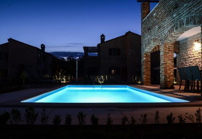 House in Svetvincenat - Holiday Home in Svetvinčenat with Terrace, Air condition, WIFI, Washing machine (4843-1) House in Svetvincenat - Holiday Home in Svetvinčenat with Terrace, Air condition, WIFI, Washing machine (4843-1)