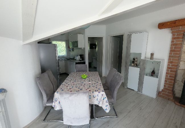 Apartment in Supetarska Draga - Apartment in Supetarska Draga with Seaview, Balcony, Air condition, WIFI (4861-1) Apartment in Supetarska Draga - Apartment in Supetarska Draga with Seaview, Balcony, Air condition, WIFI (4861-1)