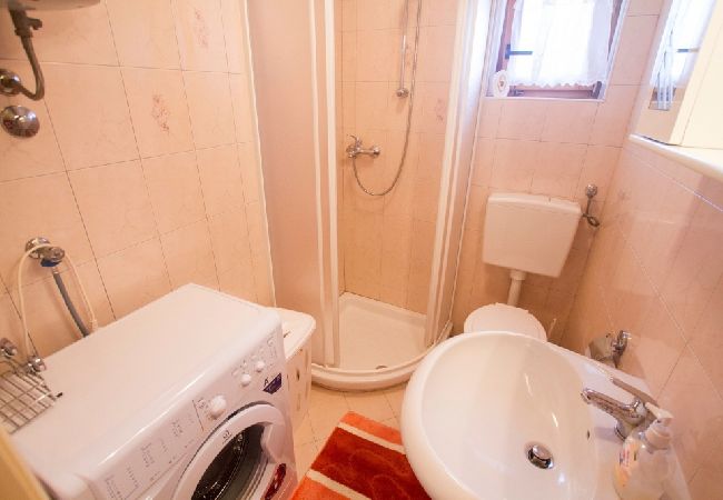 House in Labin - Holiday Home in Labin with Terrace, Air condition, WIFI, Washing machine (4866-1) House in Labin - Holiday Home in Labin with Terrace, Air condition, WIFI, Washing machine (4866-1)