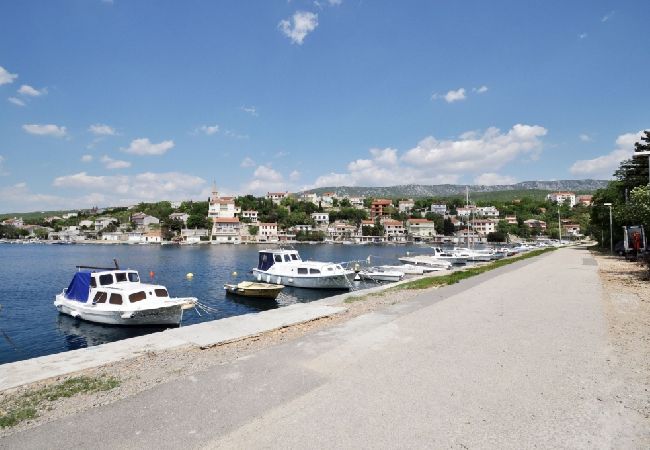 Apartment in Jadranovo - Apartment in Jadranovo with Seaview, Terrace, Air condition, WIFI (4881-2) Apartment in Jadranovo - Apartment in Jadranovo with Seaview, Terrace, Air condition, WIFI (4881-2)