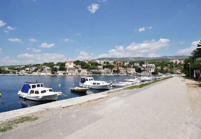 Apartment in Jadranovo - Apartment in Jadranovo with Seaview, Terrace, Air condition, WIFI (4881-1) Apartment in Jadranovo - Apartment in Jadranovo with Seaview, Terrace, Air condition, WIFI (4881-1)