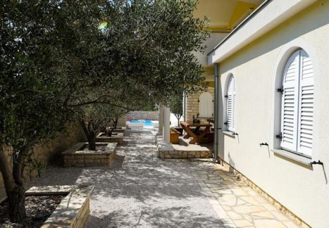 House in Drage - Holiday Home in Drage with Terrace, Air condition, WIFI, Washing machine (4884-1) House in Drage - Holiday Home in Drage with Terrace, Air condition, WIFI, Washing machine (4884-1)