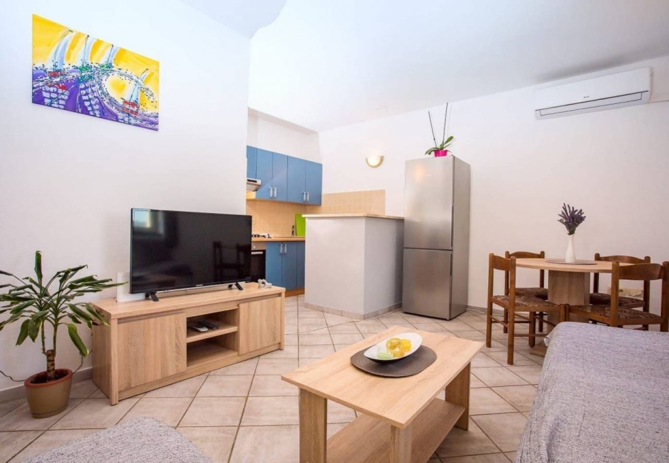 Apartment in Gata - Apartment in Gata with Terrace, Air condition, WIFI, Washing machine (4893-1)