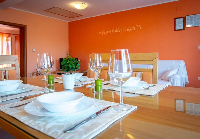 Apartment in Lopar - Apartment in Lopar with Balcony, Air condition, WIFI, Washing machine (4886-4) Apartment in Lopar - Apartment in Lopar with Balcony, Air condition, WIFI, Washing machine (4886-4)