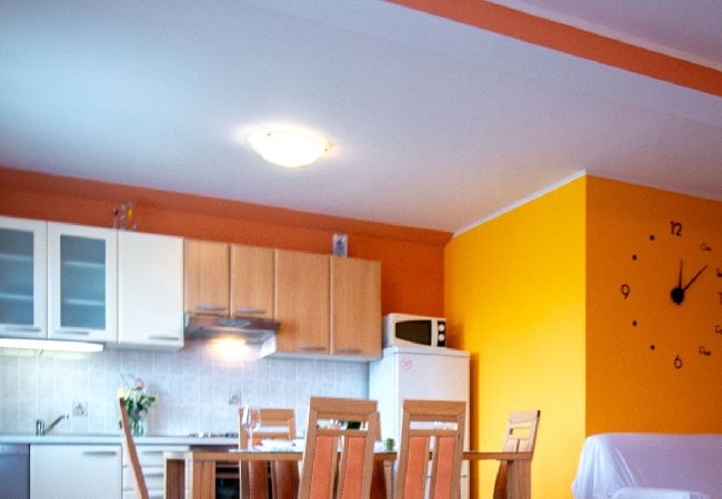 Apartment in Lopar - Apartment in Lopar with Balcony, Air condition, WIFI, Washing machine (4886-4) Apartment in Lopar - Apartment in Lopar with Balcony, Air condition, WIFI, Washing machine (4886-4)