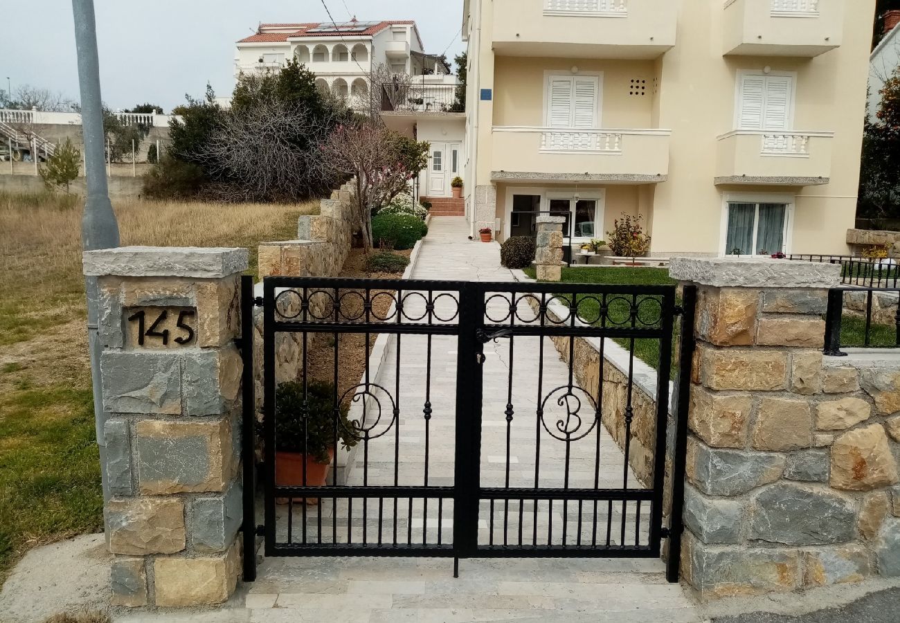 Apartment in Banjol - Apartment in Banjol with Balcony, Air condition, WIFI, Dishwasher (4888-1)