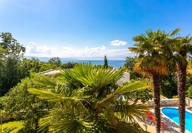 Apartment in Njivice - Apartment in Njivice with Seaview, Balcony, Air condition, WIFI (4930-2)