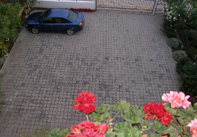 Apartment in Sukošan - Apartment in Sukošan with Balcony, Air condition, WIFI (4941-3) Apartment in Sukošan - Apartment in Sukošan with Balcony, Air condition, WIFI (4941-3)