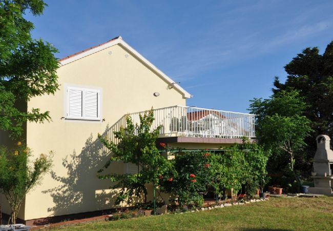 Apartment in Lopar - Apartment in Lopar with Seaview, Balcony, Air condition, WIFI (4944-1) Apartment in Lopar - Apartment in Lopar with Seaview, Balcony, Air condition, WIFI (4944-1)