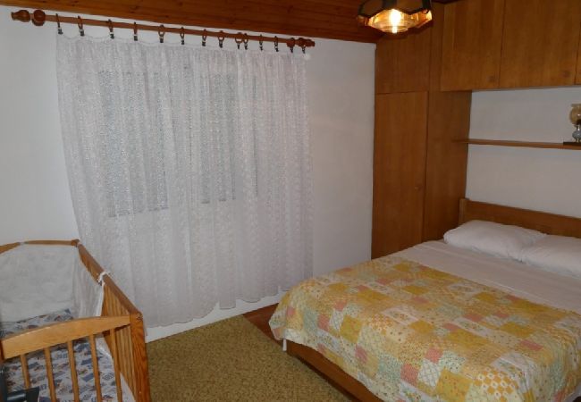 Apartment in Lopar - Apartment in Lopar with Seaview, Balcony, Air condition, WIFI (4944-1) Apartment in Lopar - Apartment in Lopar with Seaview, Balcony, Air condition, WIFI (4944-1)