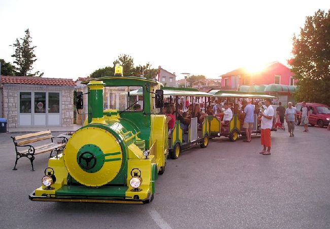 Apartment in Lopar - Apartment in Lopar with Seaview, Balcony, Air condition, WIFI (4944-1) Apartment in Lopar - Apartment in Lopar with Seaview, Balcony, Air condition, WIFI (4944-1)