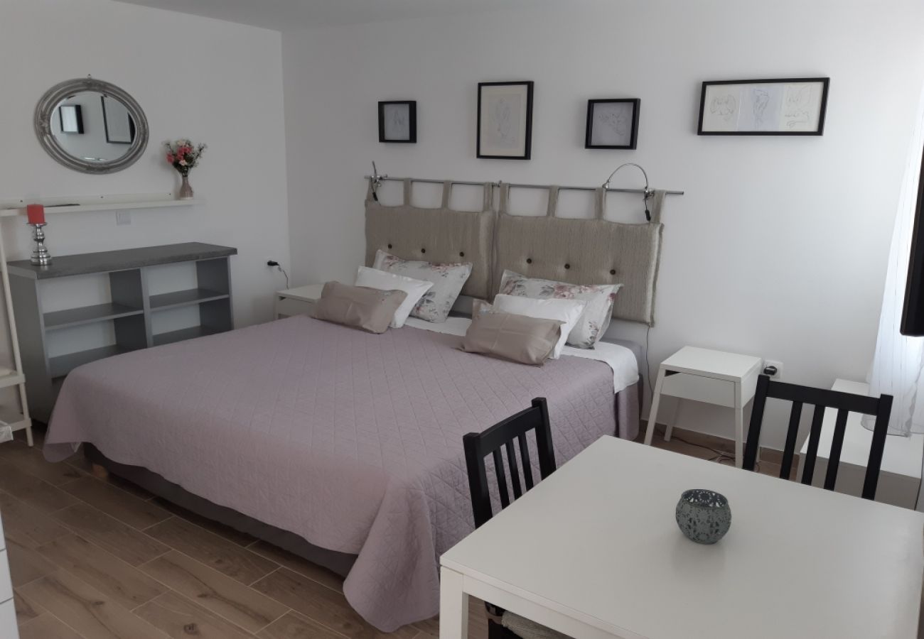 Studio in Brela - Studio apartment in Brela with Air condition, WIFI (4962-2)