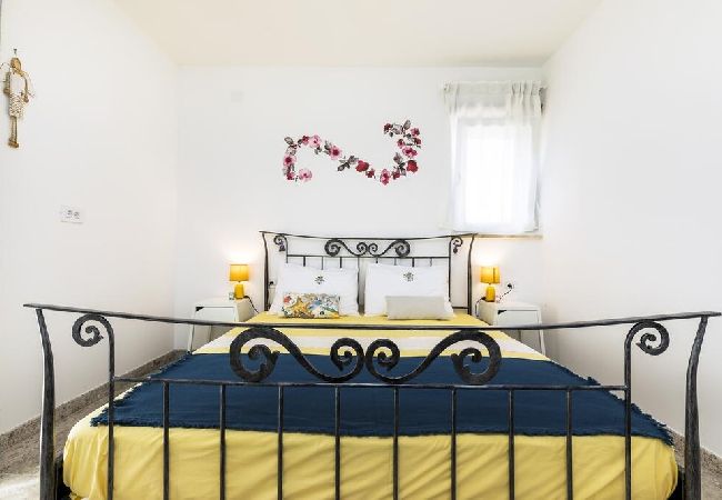 Apartment in Mali Lošinj - Apartment in Mali Lošinj with Seaview, Terrace, Air condition, WIFI (4927-1) Apartment in Mali Lošinj - Apartment in Mali Lošinj with Seaview, Terrace, Air condition, WIFI (4927-1)