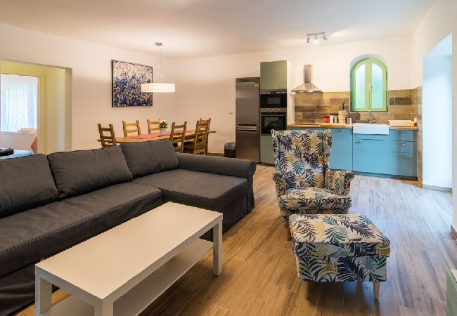 House in Vrbnik - Holiday Home in Vrbnik with Air condition, WIFI, Dishwasher (4791-1) House in Vrbnik - Holiday Home in Vrbnik with Air condition, WIFI, Dishwasher (4791-1)