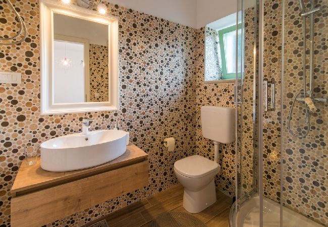 House in Vrbnik - Holiday Home in Vrbnik with Air condition, WIFI, Dishwasher (4791-1) House in Vrbnik - Holiday Home in Vrbnik with Air condition, WIFI, Dishwasher (4791-1)