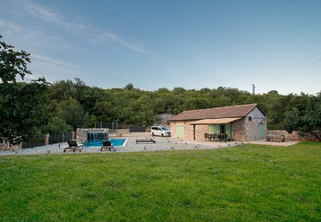 House in Vrbnik - Holiday Home in Vrbnik with Air condition, WIFI, Dishwasher (4791-1) House in Vrbnik - Holiday Home in Vrbnik with Air condition, WIFI, Dishwasher (4791-1)